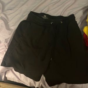 Size Small black shorts